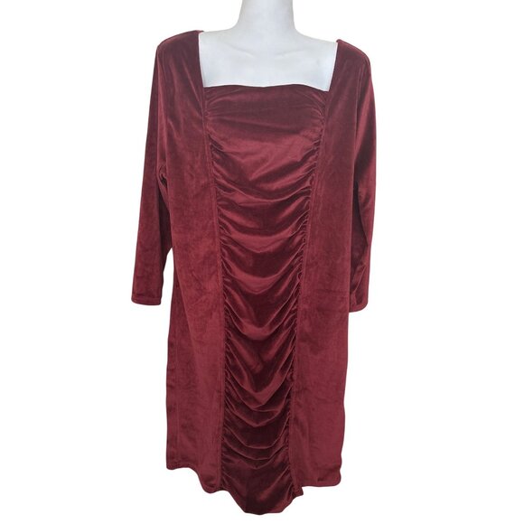 The Paragon Women 1X Dress Burgundy Velour Ruched Front Below Knee Length soft - Picture 5 of 7